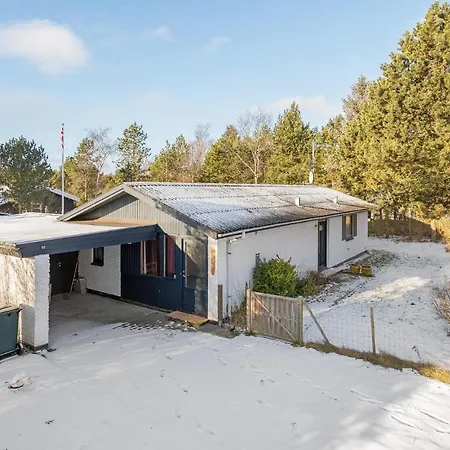 3 Bedroom Cozy In Rdby *