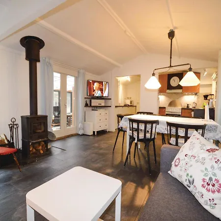 度假居 3 Bedroom Cozy In Rdby